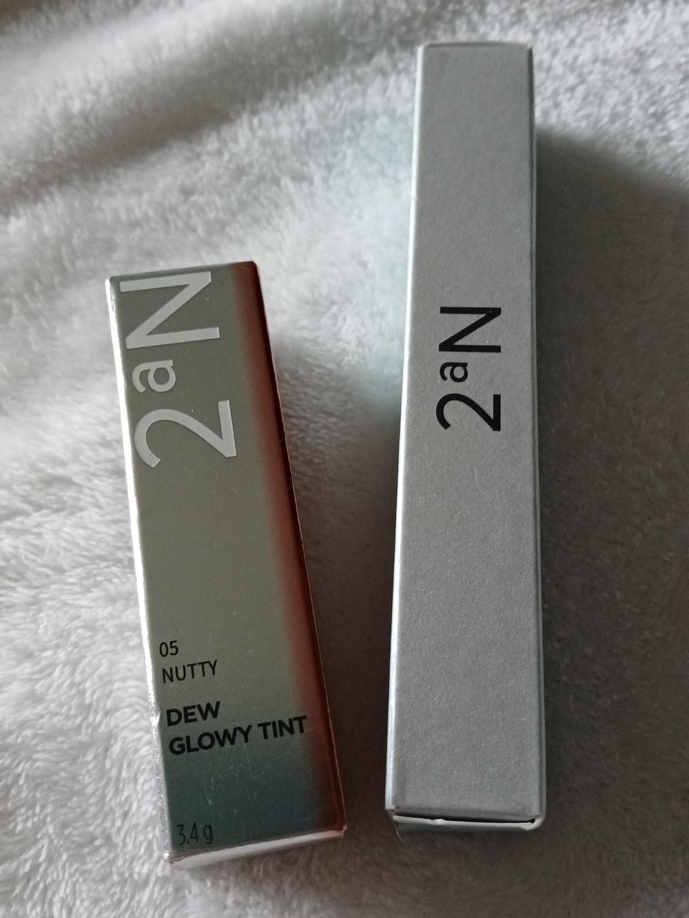 2aN Bundle - Dew Glowy Lip Tint [Nutty Brown] & Easy Off Mascara Remover NIB